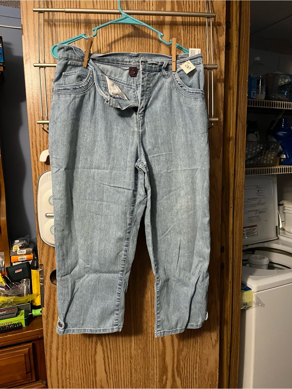 Gloria Vanderbilt Washed Light Blue Denim Capri Pants